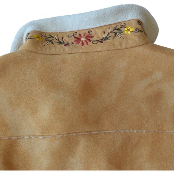Vintage Bill Blass Embroidered Sherpa Jacket Size Medium | Floral, Warm & Cozy - Picture 7 of 8